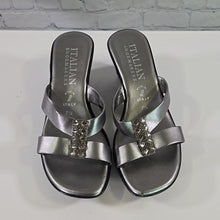 Load image into Gallery viewer, Italian Shoemakers Size 7 ½ Gray Wedge Sandals