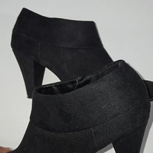 Load image into Gallery viewer, XٜᐧAppeal Size 8 Jacy Black Suede Bootie