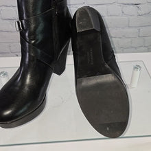 Load image into Gallery viewer, Dominique Nicole Size 12 Black Leather Booties