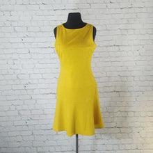 Load image into Gallery viewer, Size 8 ENFOCUS STUDIO Sleeveless Shift Dress
