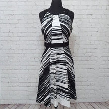 Load image into Gallery viewer, New York and Company Size 6 A-Line Linen Dress
