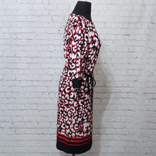 Load image into Gallery viewer, Liz Claiborne Size Medium Black, Red and White 3/4 Sleeve Shift Dress