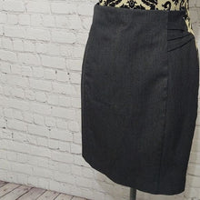 Load image into Gallery viewer, Express Gray Pencil Skirt- Size 0