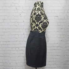 Load image into Gallery viewer, Express Gray Pencil Skirt- Size 0