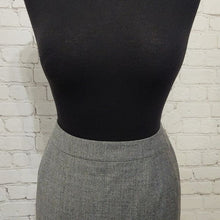 Load image into Gallery viewer, Talbots Woman Petites Gray Wool Suit Skirt