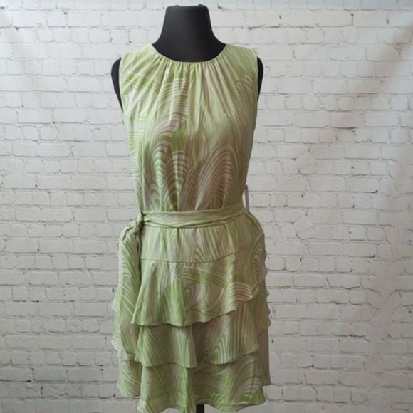 Express Size L Green Printed Sleeveless Tiered Ruffle Dress
