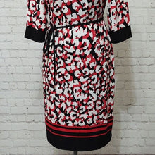 Load image into Gallery viewer, Liz Claiborne Size Medium Black, Red and White 3/4 Sleeve Shift Dress