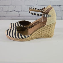 Load image into Gallery viewer, White Mountain Striped Espadrille Wedge in Size 7 ½
