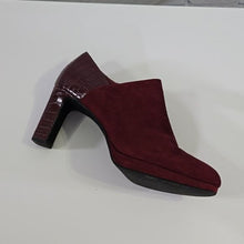Load image into Gallery viewer, Xappeal Ayla Burgundy Bootie Size 10
