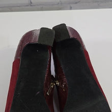 Load image into Gallery viewer, Xappeal Ayla Burgundy Bootie Size 10
