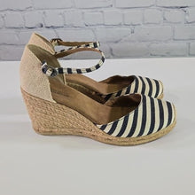 Load image into Gallery viewer, White Mountain Striped Espadrille Wedge in Size 7 ½
