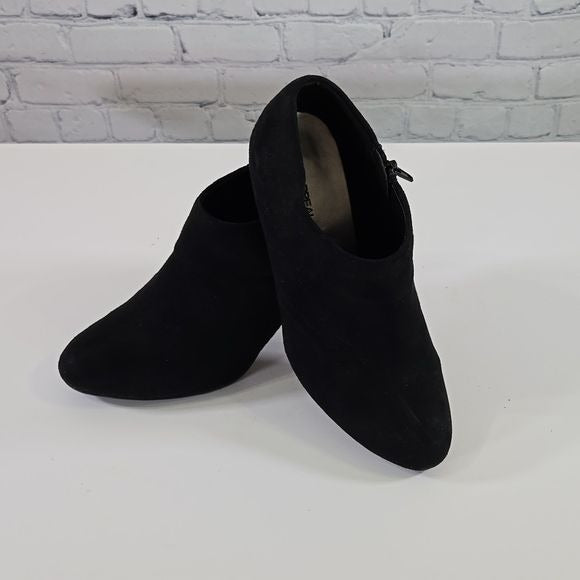 XٜᐧAppeal Size 8 Jacy Black Suede Bootie