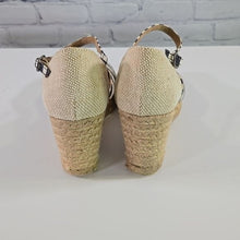 Load image into Gallery viewer, White Mountain Striped Espadrille Wedge in Size 7 ½
