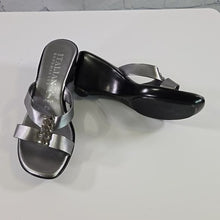 Load image into Gallery viewer, Italian Shoemakers Size 7 ½ Gray Wedge Sandals
