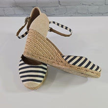 Load image into Gallery viewer, White Mountain Striped Espadrille Wedge in Size 7 ½
