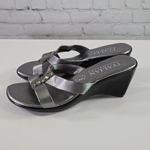 Load image into Gallery viewer, Italian Shoemakers Size 7 ½ Gray Wedge Sandals
