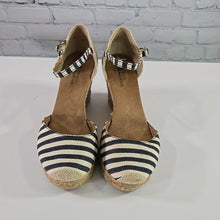 Load image into Gallery viewer, White Mountain Striped Espadrille Wedge in Size 7 ½
