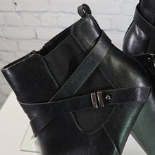 Load image into Gallery viewer, Dominique Nicole Size 12 Black Leather Booties
