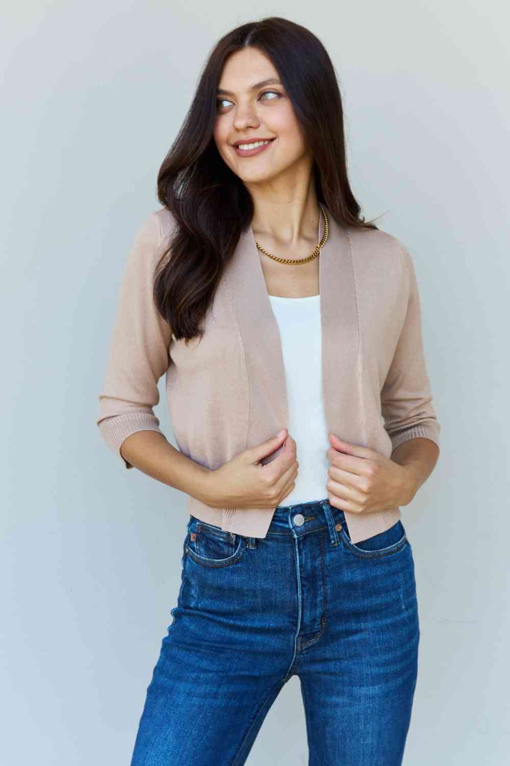 Top - 3/4 Sleeve Cropped Cardigan in Khaki