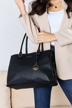 Load image into Gallery viewer, Bag - David Jones Structured Leather Handbag
