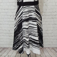 Load image into Gallery viewer, New York and Company Size 6 A-Line Linen Dress
