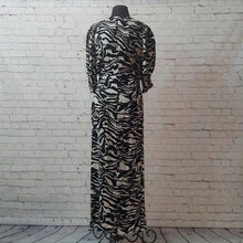 Load image into Gallery viewer, H&amp;M V-Neck Side Split Black &amp; White Size L Maxi Dress
