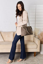 Load image into Gallery viewer, Bag - David Jones Structured Leather Handbag
