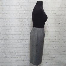 Load image into Gallery viewer, Talbots Woman Petites Gray Wool Suit Skirt
