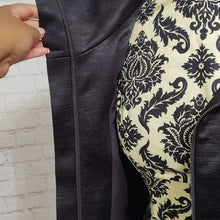 Load image into Gallery viewer, Ann Taylor Size 12 Black Athleisure 1/4 Sleeve Jacket
