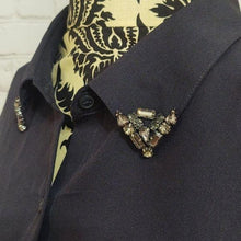 Load image into Gallery viewer, LOFT Navy Blue Sleeveless Button Down-Size M
